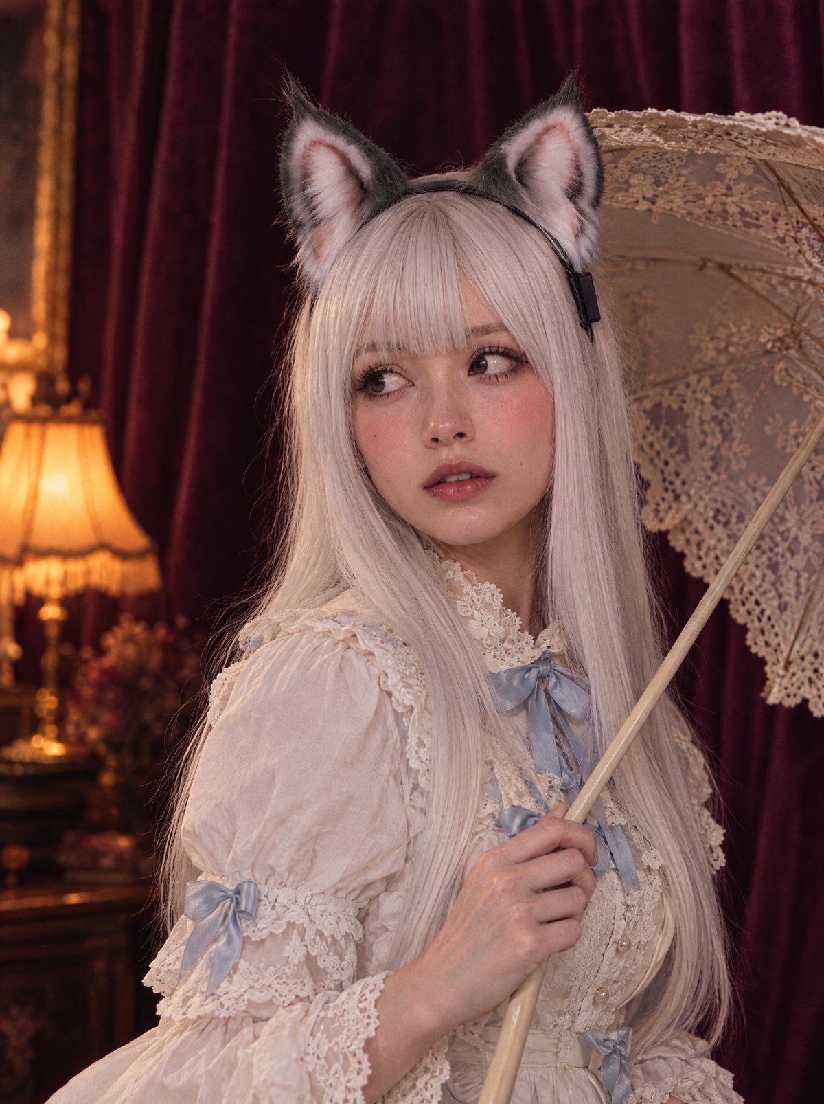 Moving cat ears