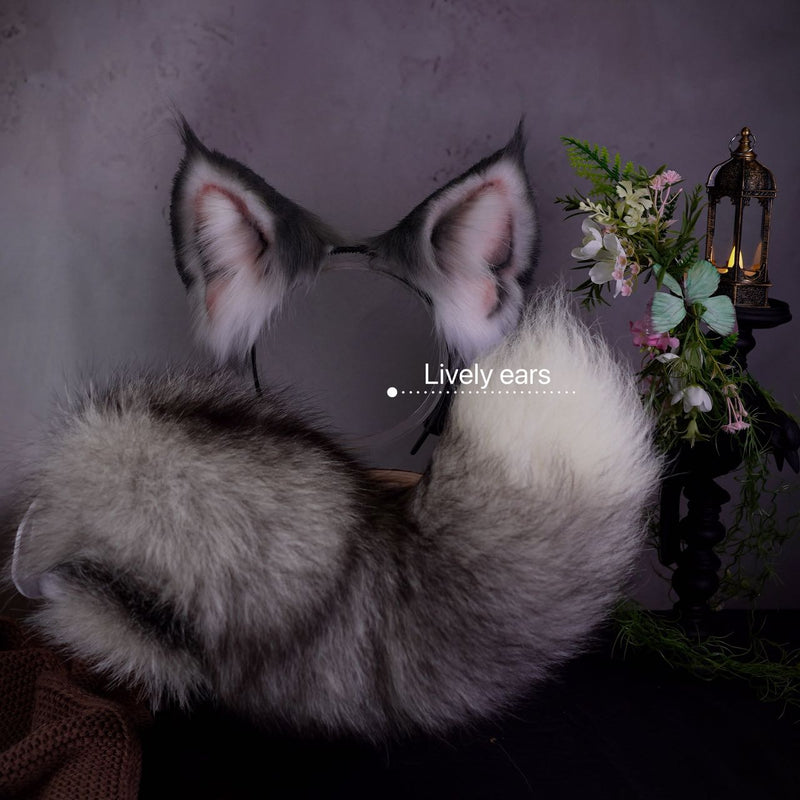 Moving Cat Ears and tail